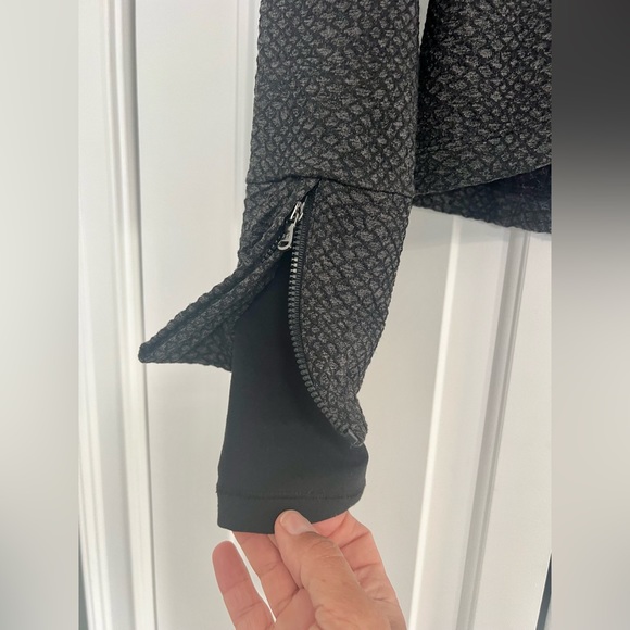 2Pc Under Armor Set - Picture 6 of 11